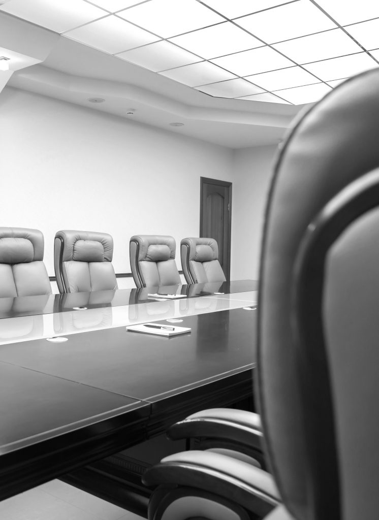 How to Challenge a Decision in the Commercial Register Made by Individuals Who Are Not Shareholders?